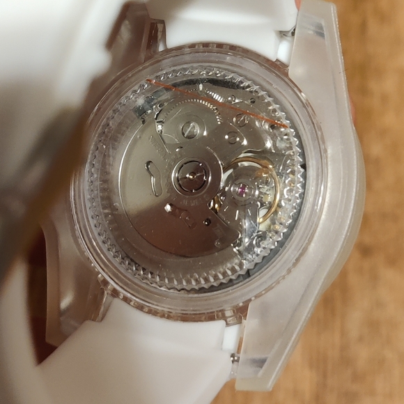 Clear Seiko Automatic - Picture 9 of 11